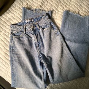 Zara 00 straight leg jeans
